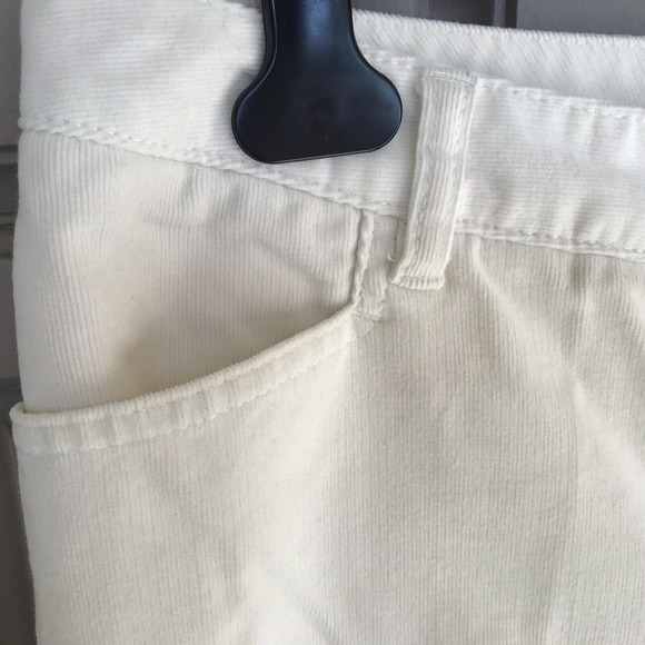 Chicos Baby Cord Jeans Sz2S Winter Wht Stretch Boot Cut Cotton/Spandex NWOT Mint - Picture 4 of 12